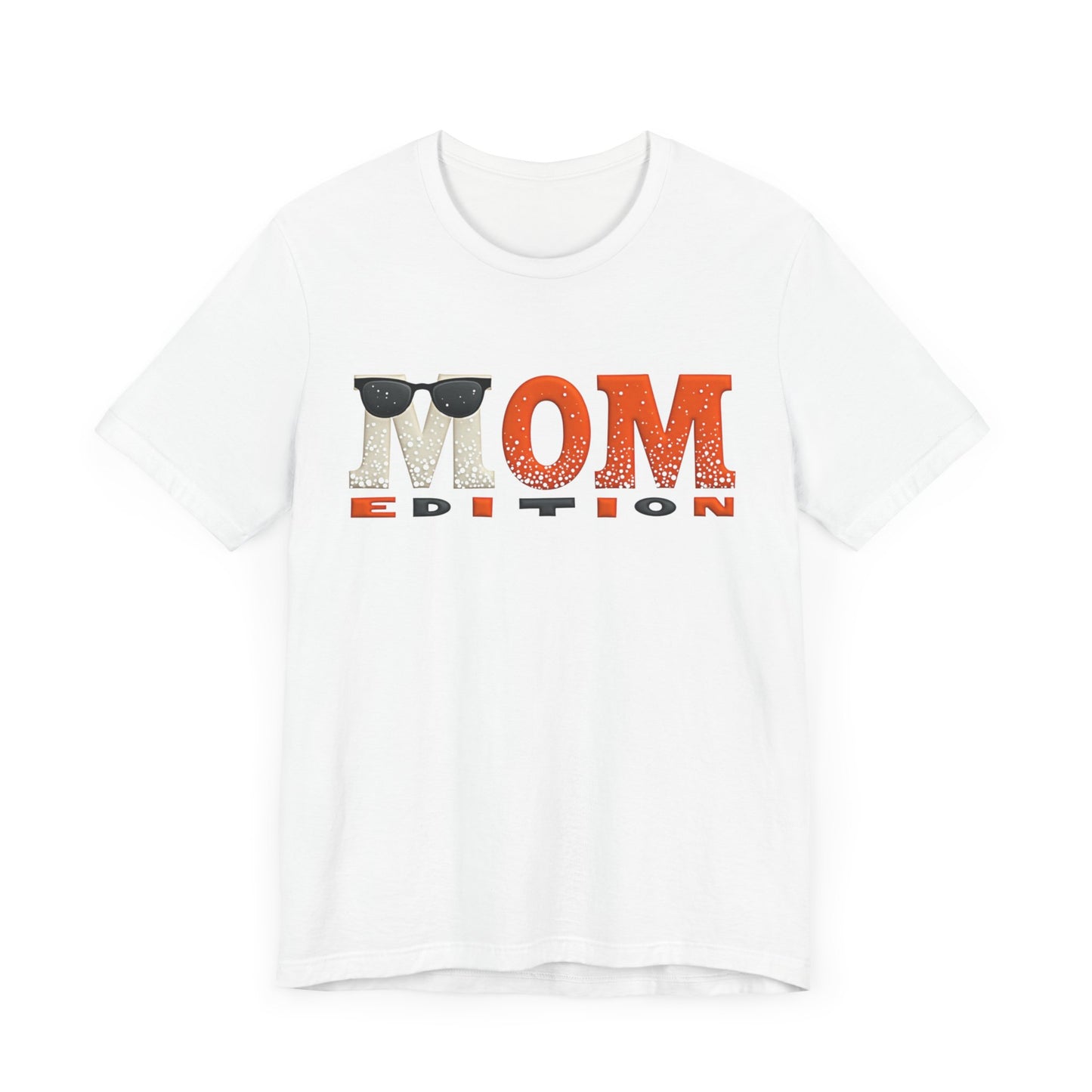 Faith-inspired 'MOM' t-shirt – perfect gift for mothers rooted in love and purpose by Klippette